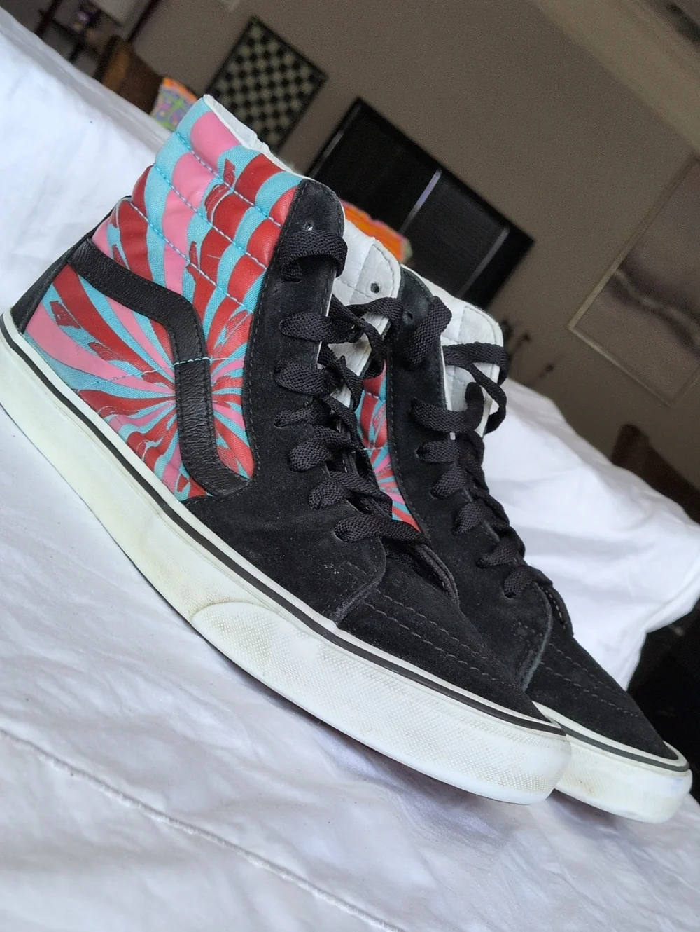 Vans Black High-Top Sneakers with Pink Red Teal Swirl Mens 10.5 Women's 12